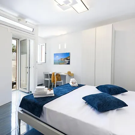 Le Maree Comfort Rooms-3